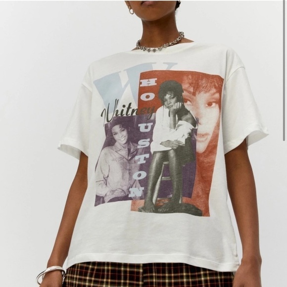 Daydreamer Whitney Houston I Will Always Love You Boyfriend Tee NWT - Picture 1 of 13